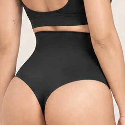 Corte brasilero trasero del Pantie Shape negro