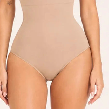 Frente liso y sin costuras del PANTY SHAPE VELORA en beige